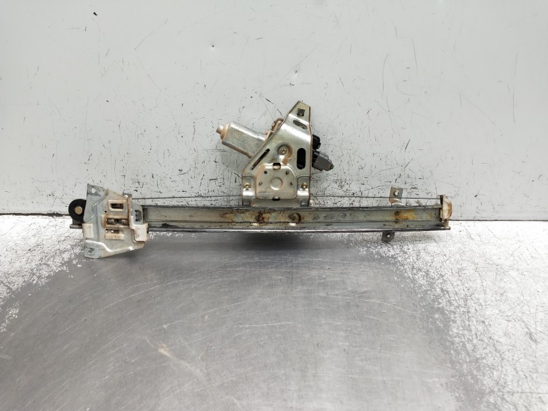 Recambio de elevalunas delantero derecho para mitsubishi montero (v60/v70) referencia OEM IAM MR436854 0680800600 3P