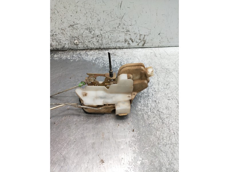 Recambio de motor cierre centralizado delantero derecho para mitsubishi montero (v60/v70) referencia OEM IAM   3P