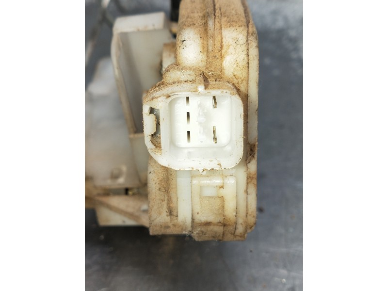 Recambio de motor cierre centralizado delantero derecho para mitsubishi montero (v60/v70) referencia OEM IAM   3P