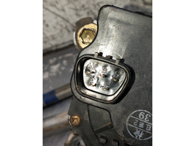 Recambio de motor limpia delantero para mitsubishi montero (v60/v70) referencia OEM IAM MR388038 8492007351 