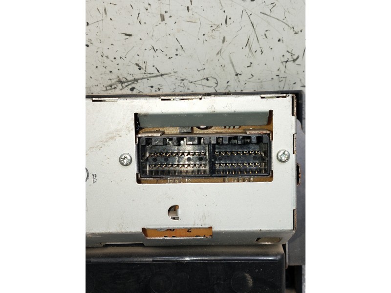 Recambio de pantalla multifuncion para mitsubishi montero (v60/v70) referencia OEM IAM MR532881 22155060 