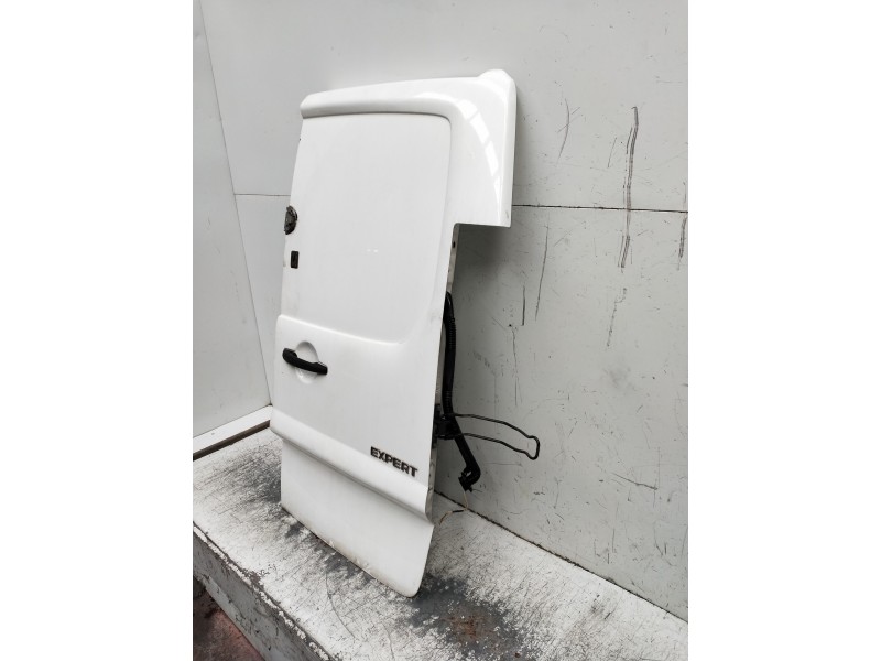 Recambio de puerta trasera derecha para peugeot expert kasten furg. referencia OEM IAM   5P