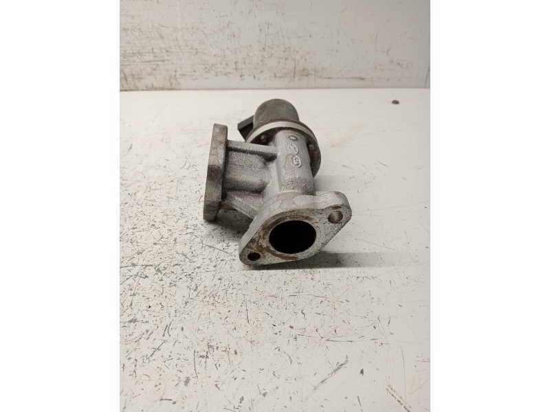 Recambio de valvula egr para hyundai tucson (jm) referencia OEM IAM 2841027400  