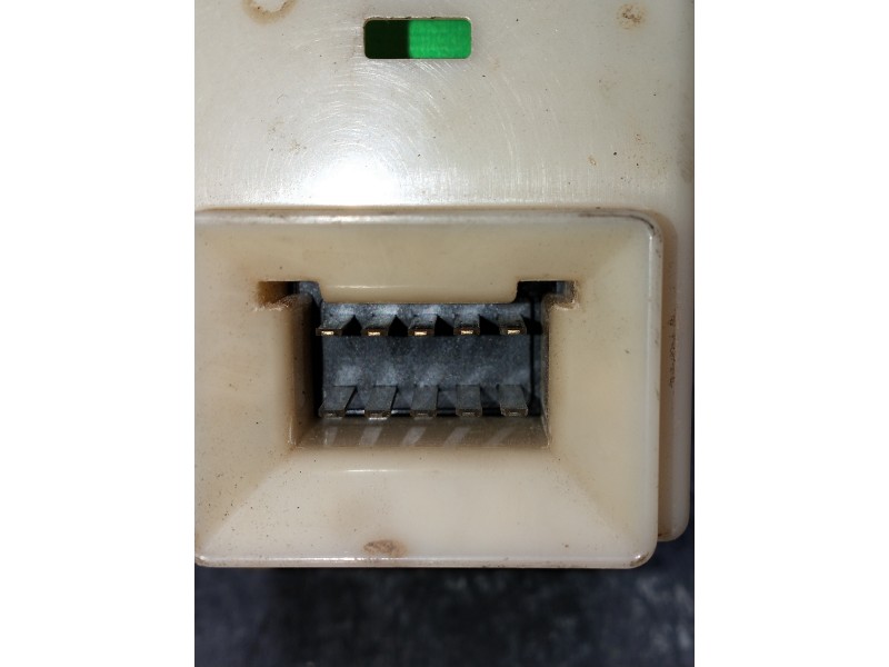 Recambio de mando elevalunas delantero izquierdo para mitsubishi montero (v60/v70) referencia OEM IAM MR445656 D253M 3P