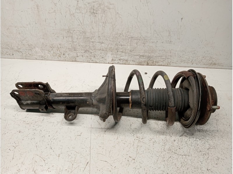 Recambio de amortiguador delantero izquierdo para hyundai tucson (jm) referencia OEM IAM 546512E500  