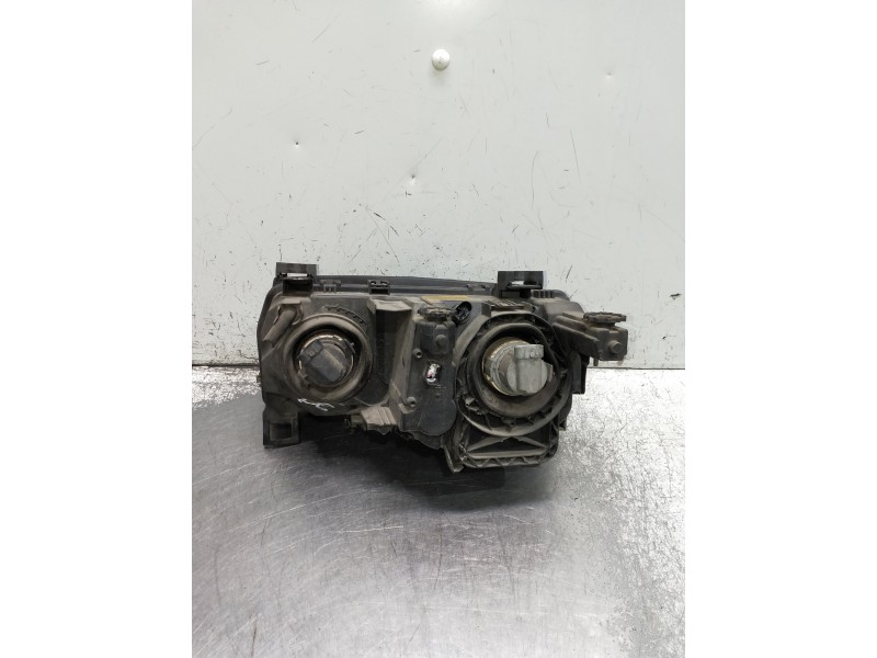 Recambio de faro derecho para bmw serie 3 compact (e46) referencia OEM IAM 0301187202 6901970 
