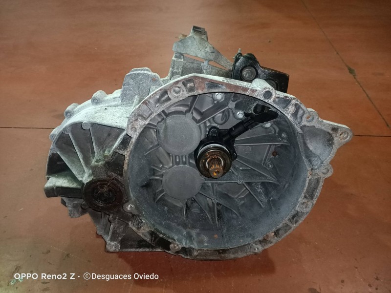 Recambio de caja cambios para ford focus berlina (cap) 2.0 tdci cat referencia OEM IAM 8M5R7002FC T1GB1 020407 170418 6V