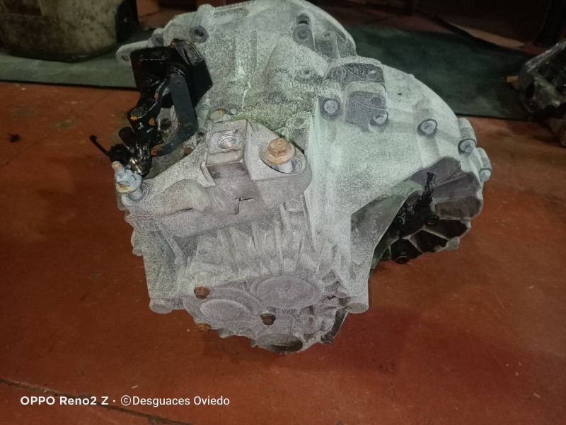 Recambio de caja cambios para ford focus berlina (cap) 2.0 tdci cat referencia OEM IAM 8M5R7002FC T1GB1 020407 170418 6V