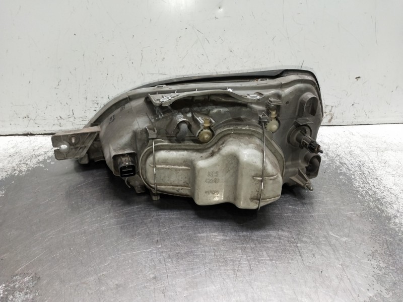 Recambio de faro derecho para daewoo evanda referencia OEM IAM   