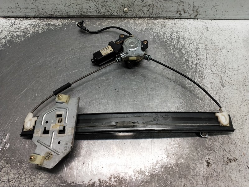 Recambio de elevalunas delantero derecho para daewoo evanda referencia OEM IAM 96327988  4P