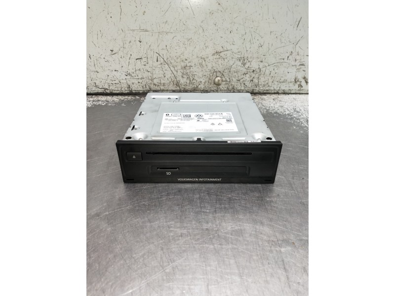 Recambio de sistema navegacion gps para volkswagen golf vii lim. 2.0 tsi referencia OEM IAM 3Q0035824B  