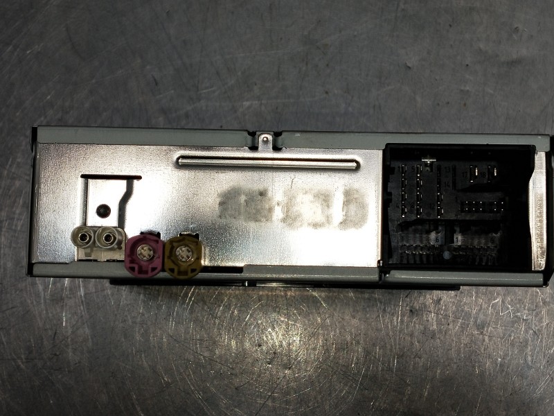 Recambio de sistema navegacion gps para volkswagen golf vii lim. 2.0 tsi referencia OEM IAM 3Q0035824B  