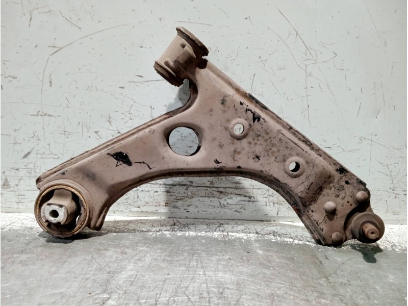 Recambio de brazo suspension inferior delantero derecho para fiat grande punto (199) referencia OEM IAM 51783056  