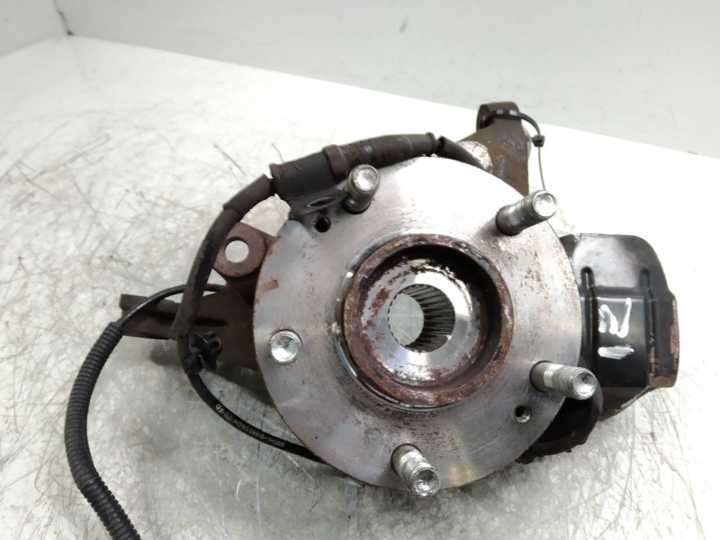 Recambio de mangueta delantera derecha para kia cee´d 1.6 cat referencia OEM IAM   