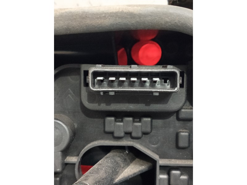 Recambio de piloto trasero derecho para citroen xsara berlina referencia OEM IAM   