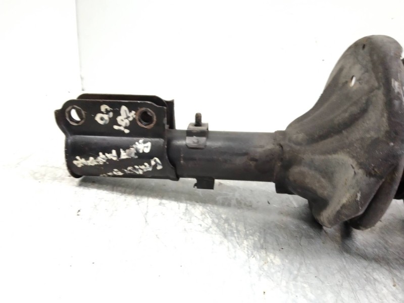 Recambio de amortiguador delantero izquierdo para hyundai santamo gl referencia OEM IAM   