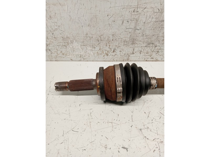 Recambio de transmision delantera derecha para kia rio (yb) referencia OEM IAM 49501H8100  