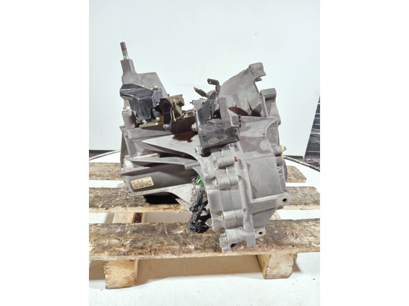 Recambio de caja cambios para jaguar x-type referencia OEM IAM 4X4R7002AA T1GF2 151005 020235 5V