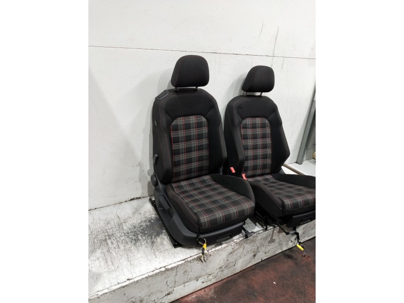 Recambio de juego asientos completo para volkswagen golf vii lim. 2.0 tsi referencia OEM IAM  3P CON TAPIZADOS