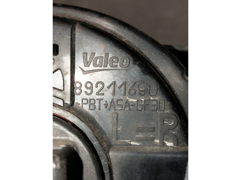 Recambio de faro antiniebla izquierdo para citroen c4 picasso referencia OEM IAM 89211690  