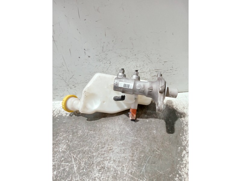Recambio de bomba freno para citroen c4 cactus referencia OEM IAM 32069745  