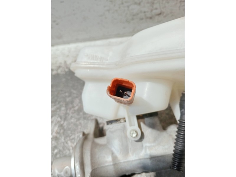 Recambio de bomba freno para citroen c4 cactus referencia OEM IAM 32069745  