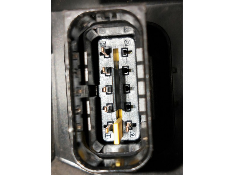 Recambio de faro derecho para citroen c4 picasso referencia OEM IAM 967597480  PATILLA ROTA