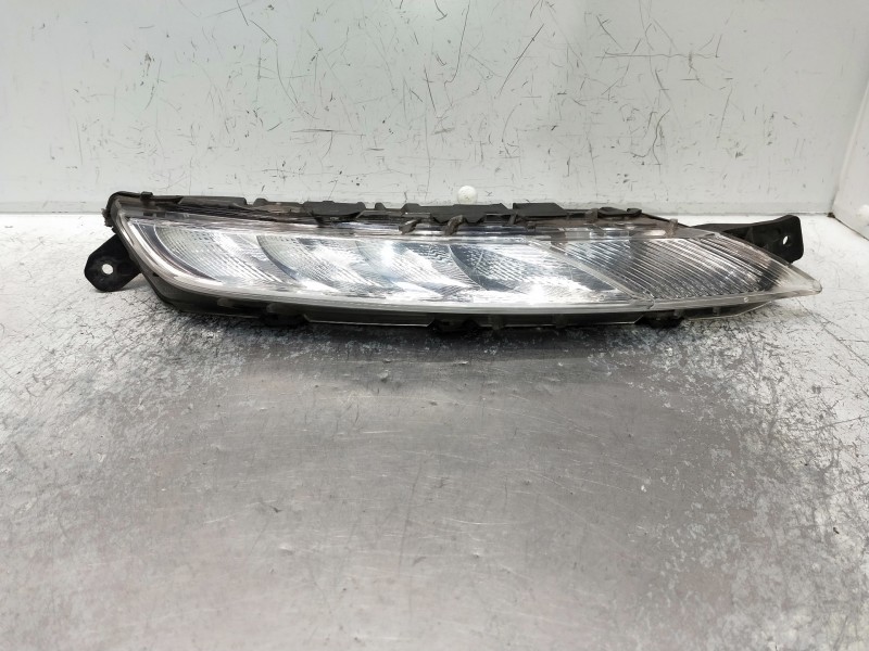 Recambio de faro derecho para citroen c4 picasso referencia OEM IAM 9676036280 89209001 