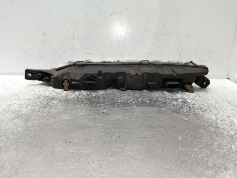 Recambio de faro derecho para citroen c4 picasso referencia OEM IAM 9676036280 89209001 