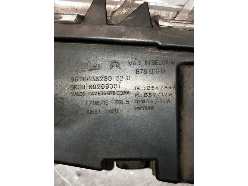 Recambio de faro derecho para citroen c4 picasso referencia OEM IAM 9676036280 89209001 
