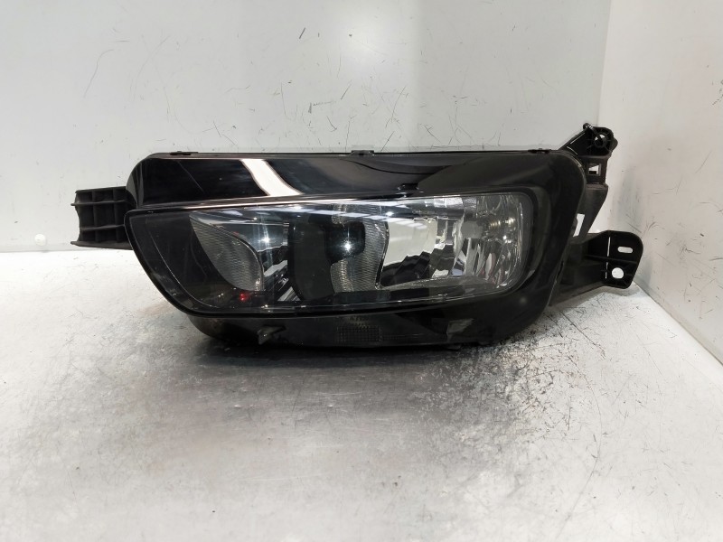 Recambio de faro izquierdo para citroen c4 picasso referencia OEM IAM 9675974980  PATILLA ROTA