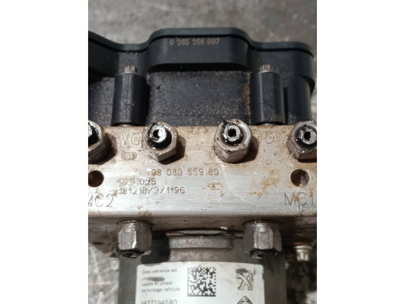 Recambio de abs para citroen c4 cactus referencia OEM IAM 0265956240 9808055980 9827194580