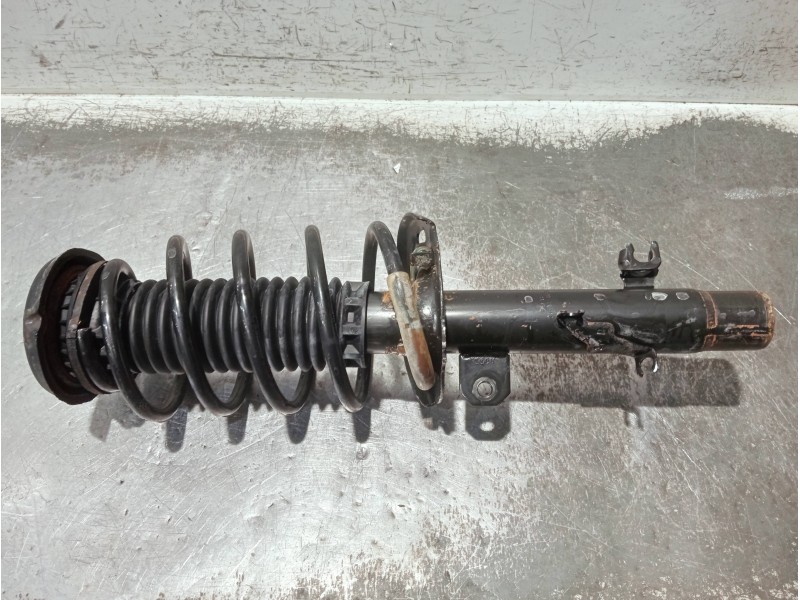 Recambio de amortiguador delantero derecho para citroen c4 cactus referencia OEM IAM 9820948580 03031000128 
