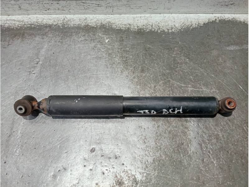 Recambio de amortiguador trasero derecho para citroen c4 cactus referencia OEM IAM 9820952980 03031000134 