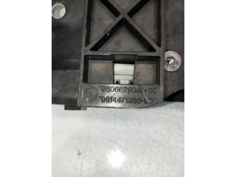 Recambio de panel frontal para citroen c4 picasso referencia OEM IAM 9806629380  