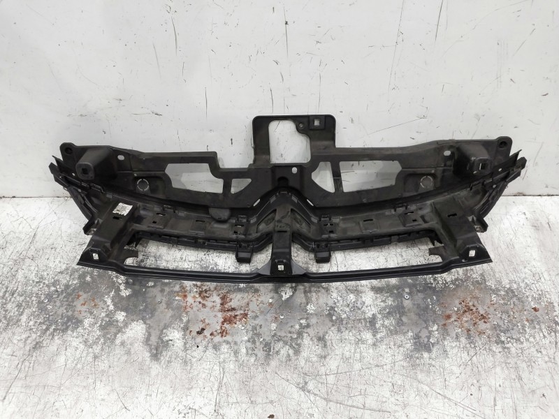 Recambio de rejilla delantera para citroen c4 picasso referencia OEM IAM   