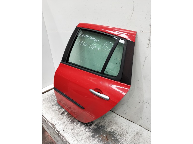 Recambio de puerta trasera izquierda para renault clio grandtour referencia OEM IAM   