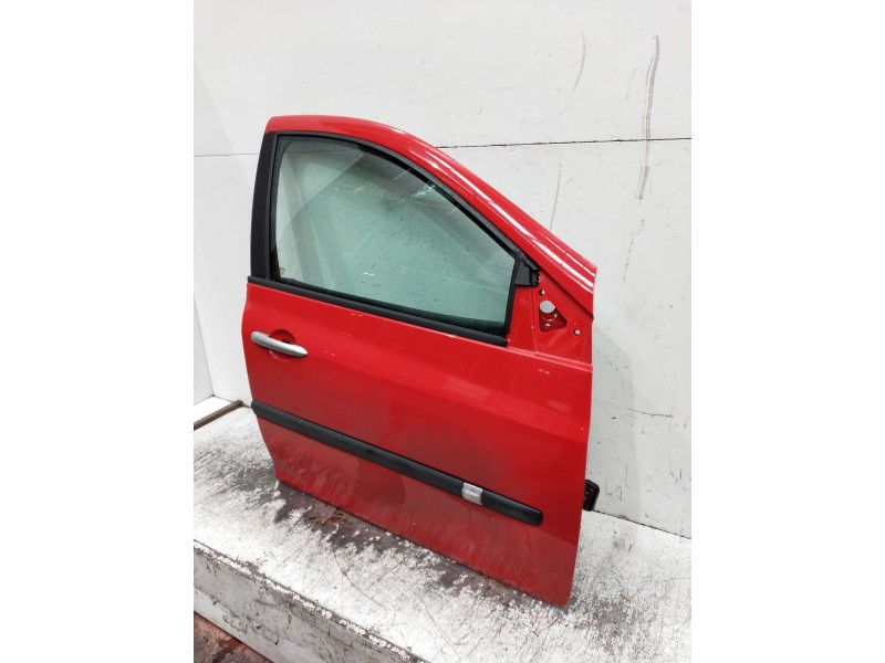 Recambio de puerta delantera izquierda para renault clio grandtour referencia OEM IAM   