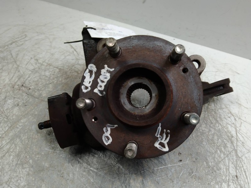 Recambio de mangueta delantera derecha para kia cee´d drive referencia OEM IAM   