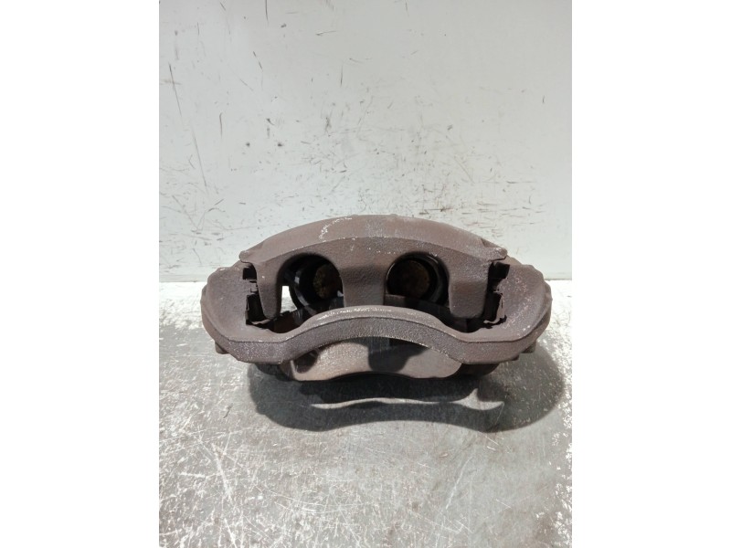 Recambio de pinza freno delantera izquierda para renault master kasten referencia OEM IAM 410105039R A51006 