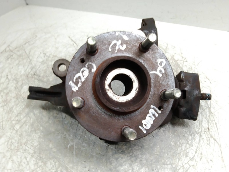 Recambio de mangueta delantera izquierda para kia cee´d drive referencia OEM IAM   