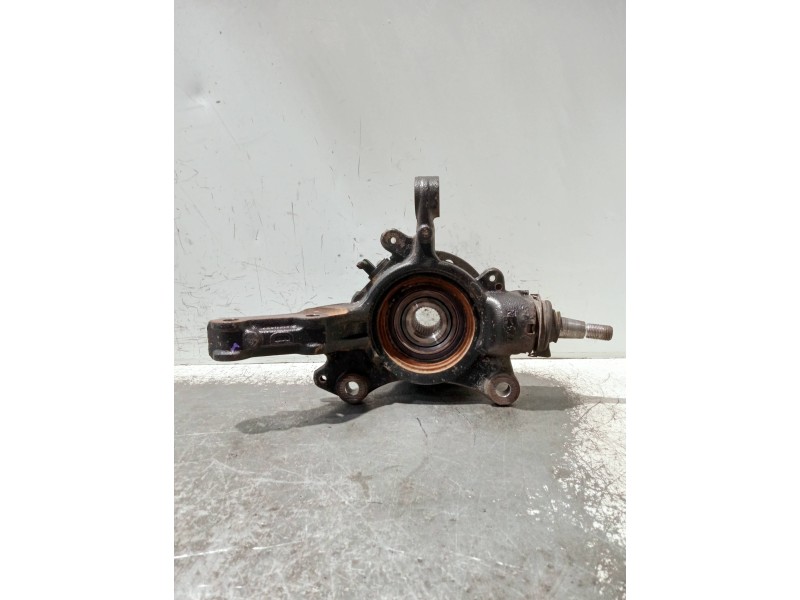 Recambio de mangueta delantera derecha para renault master kasten referencia OEM IAM   