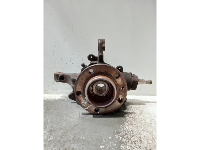 Recambio de mangueta delantera izquierda para renault master kasten referencia OEM IAM   