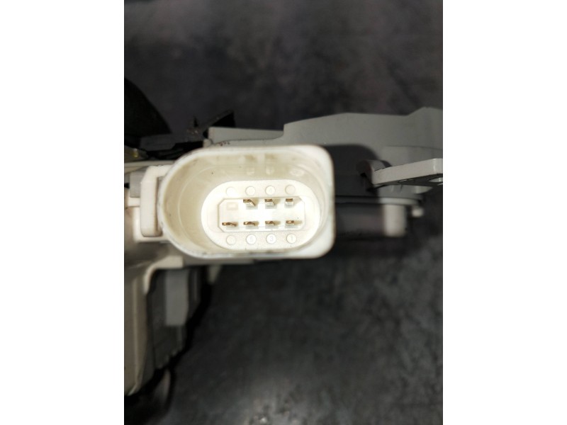 Recambio de motor cierre centralizado delantero izquierdo para audi a4 avant (8k5) (2008) referencia OEM IAM 8J1837015C  5P
