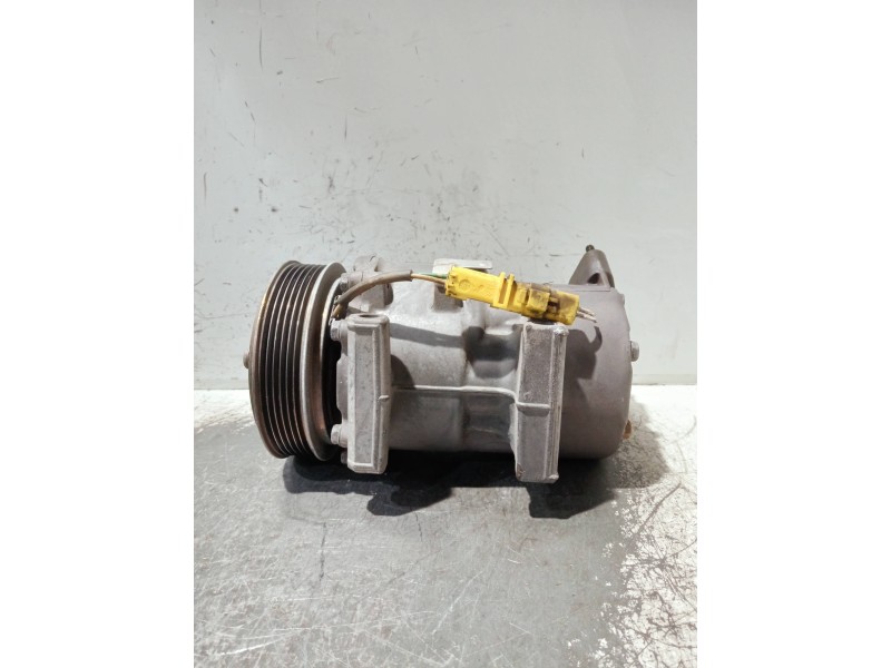 Recambio de compresor aire acondicionado para citroen xsara coupe referencia OEM IAM 9646273880  