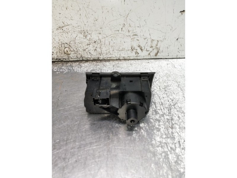 Recambio de mando luces para mercedes clase e (w211) berlina referencia OEM IAM 04056000  INTERRUPTOR