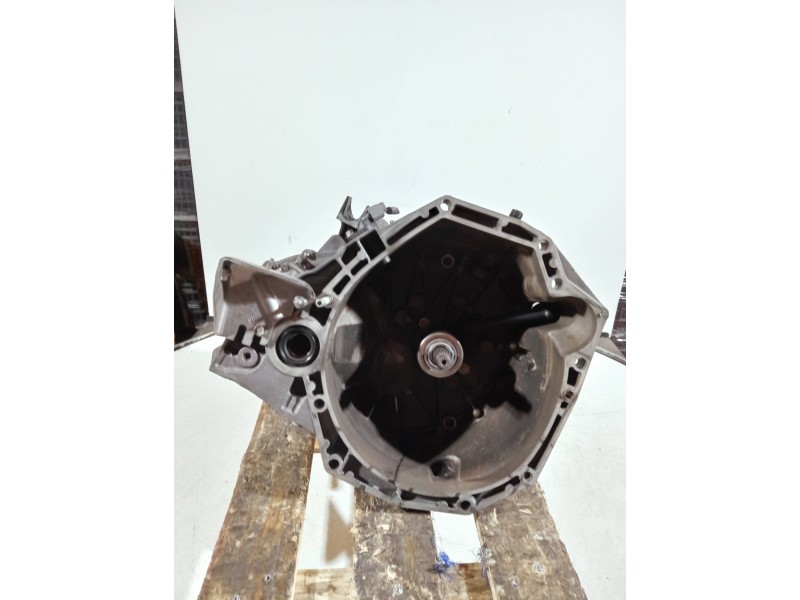 Recambio de caja cambios para nissan qashqai (j11) referencia OEM IAM TL4126 B133943 6V