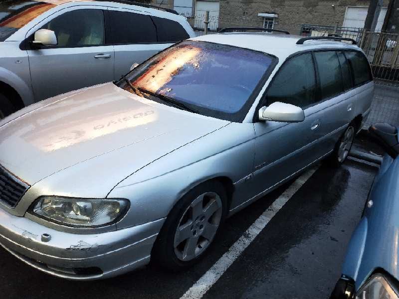 opel omega b del año 2002