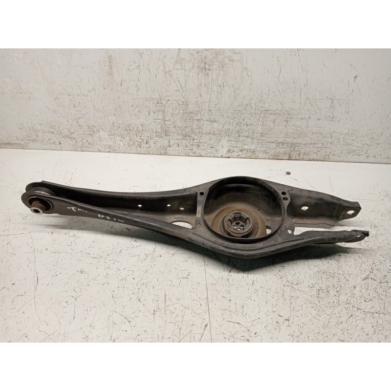 Recambio de brazo suspension inferior trasero derecho para volkswagen golf vii lim. 2.0 tsi referencia OEM IAM 5Q0505311D  