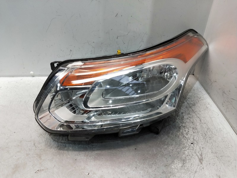 Recambio de faro izquierdo para citroen c3 picasso referencia OEM IAM 9681873980  